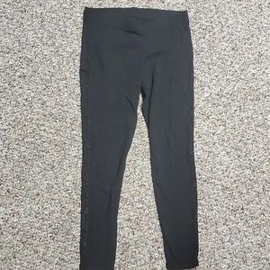 Pink leggings with detail